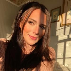 Meet your Posher, Sabrina